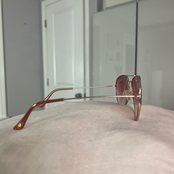 NWOT Juicy Couture Pink Lens With Gold Accent Heart - Picture 3 of 10